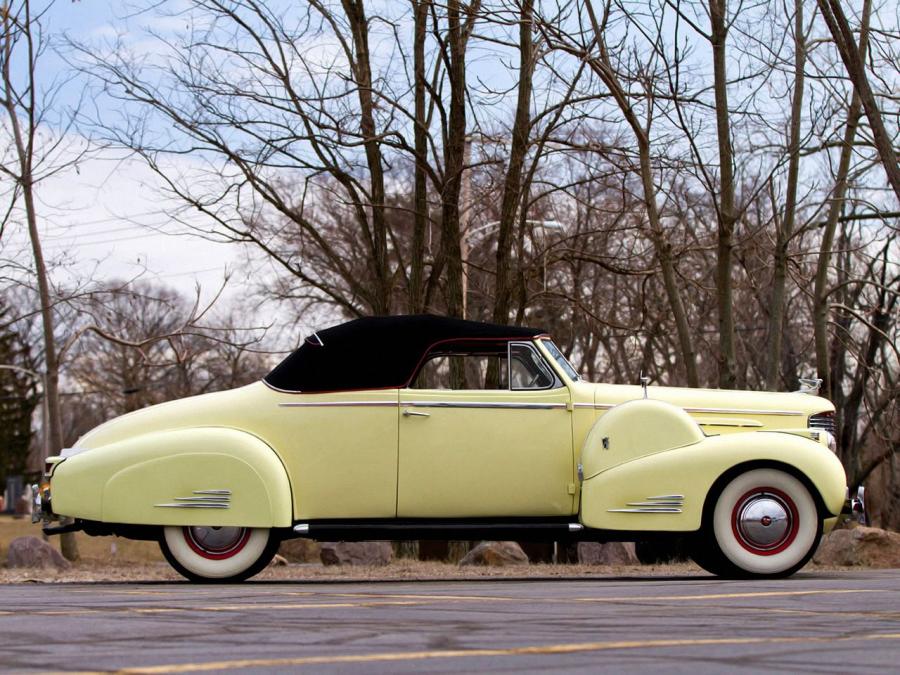  Cadillac V16 Convertible Coupe by Fleetwood 1938 года  (фото 6 из 42)